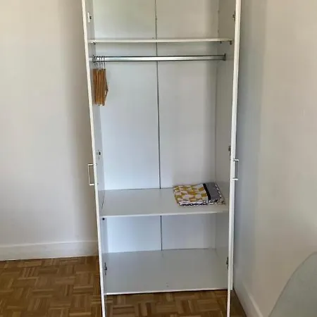 Apartment Avec Salle De Bains Commune Reze