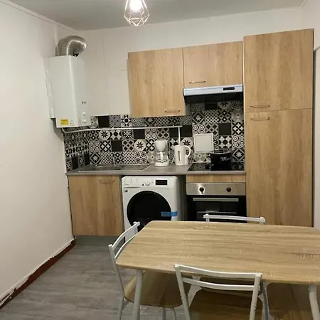 شقة Avec Salle De Bains Commune